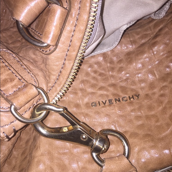 Authentic Givenchy Large Pandora - Picture 6 of 8